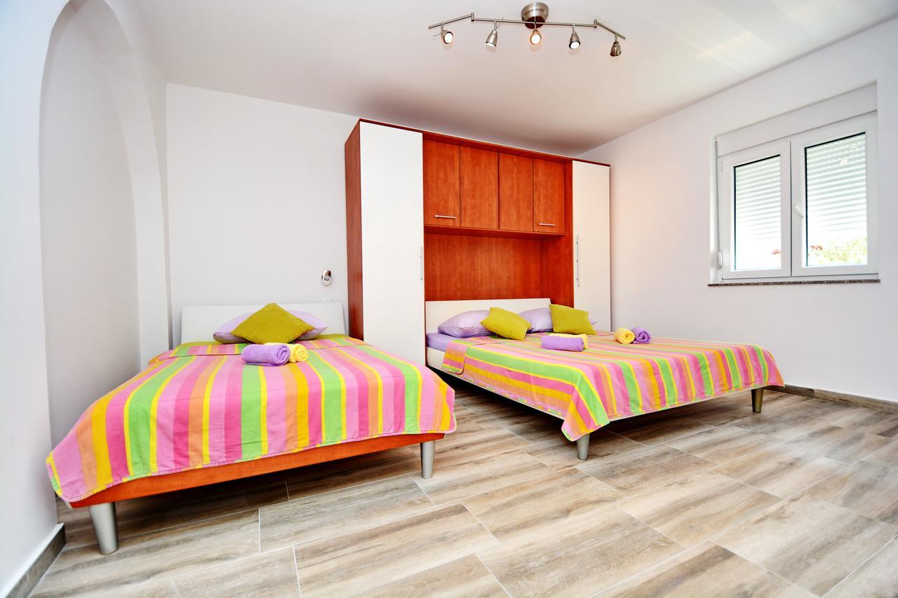 Apartment Gabi 2 *